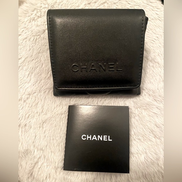 CHANEL folding Sunglass case for folding sunglasses - Picture 1 of 3